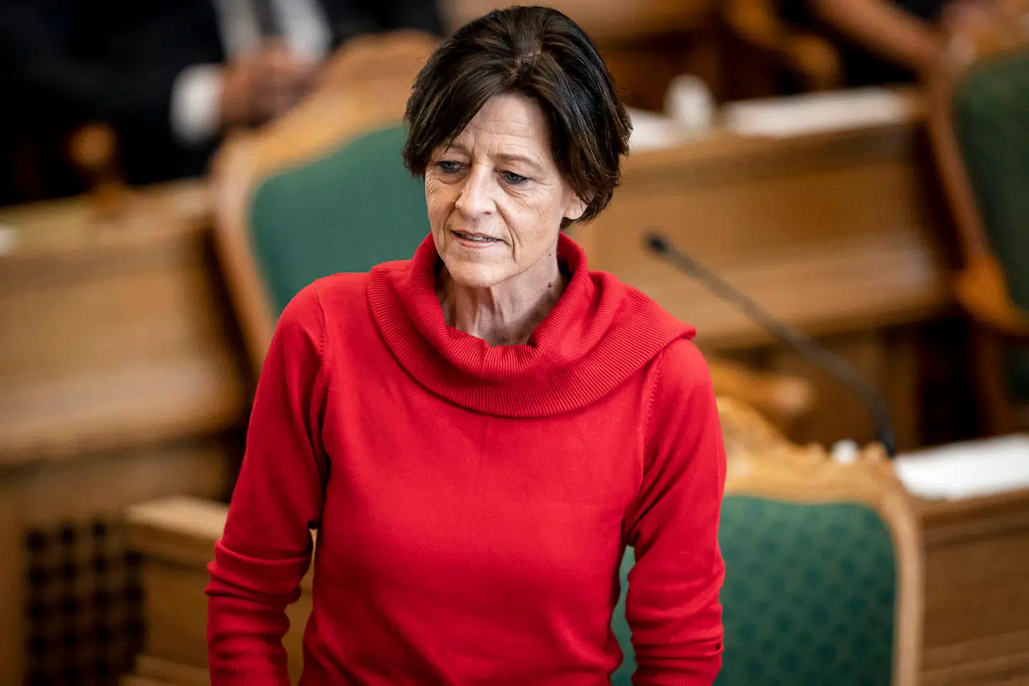 Kirsten Normann Andersen (SF) er optimistisk, efter sundheds- og ældreminister Magnus Heunicke (S) tirsdag meddelte, at kontakttallet er faldende. Det er dog for tidligt at slække på restriktionerne, lyder det fra flere sundhedsordførere.