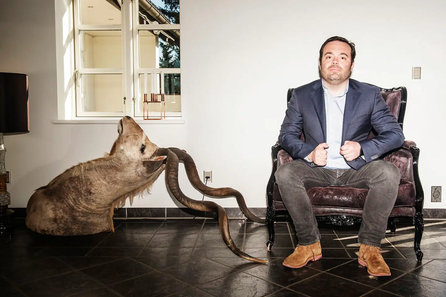 Christian Ree er søn af milliardæren Karsten Ree, der blandt andet har stået bag Den Blå Avis og Bilbasen.
