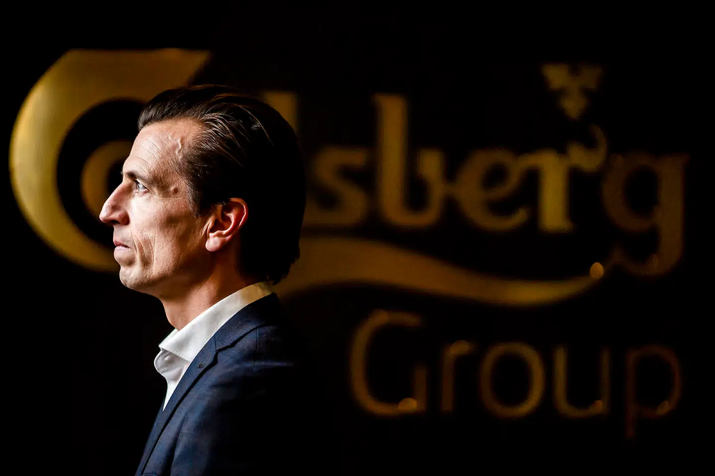 Forude venter nogle hårde måneder, men sommeren kan blive usædvanlig god for Carlsberg, siger Peter Haahr Nielsen, bryggeriets danske chef.