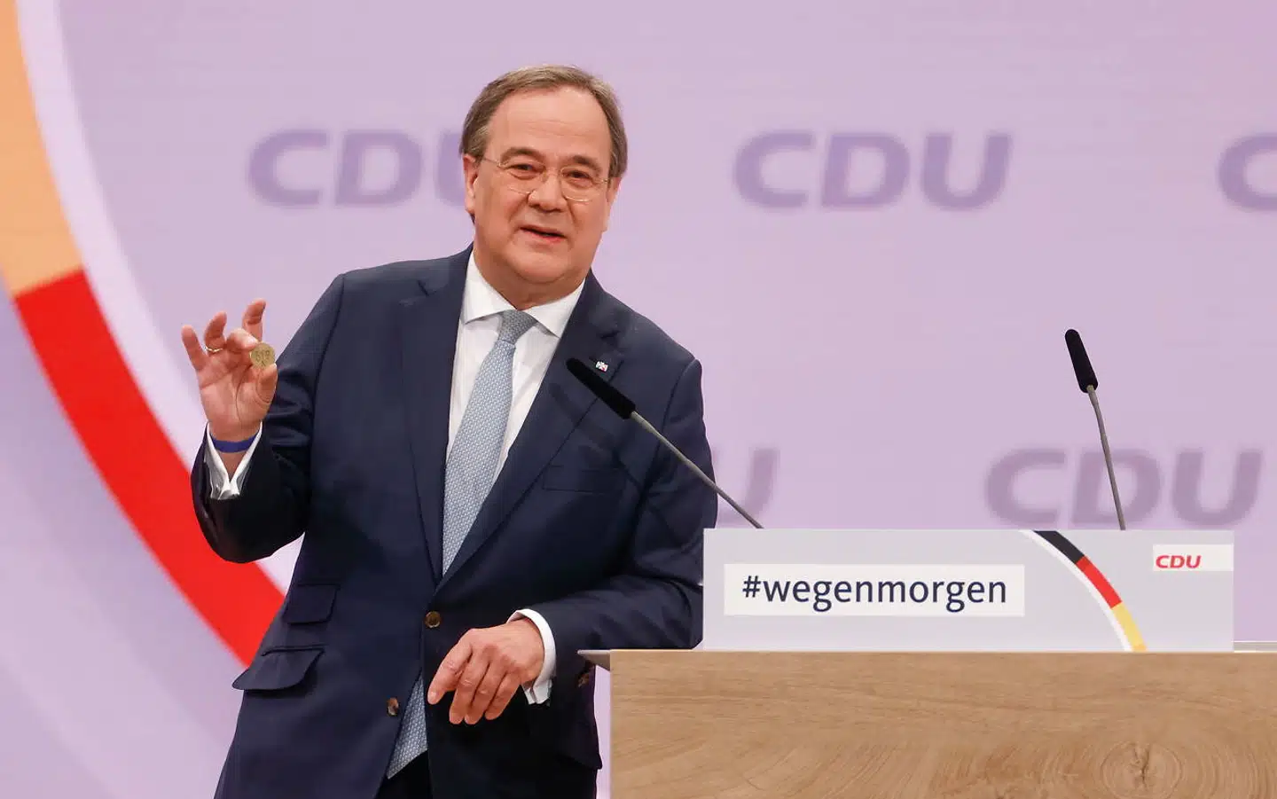 Armin Laschet er ny leder af CDU. Nu skal han overbevise om, at han kan afløse og videreføre arven efter Angela Merkel.