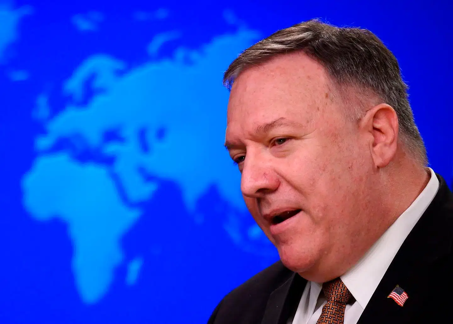 Den amerikanske udenrigsminister, Mike Pompeo, har gentagne gange kritiseret Kinas håndtering af coronavirussen.