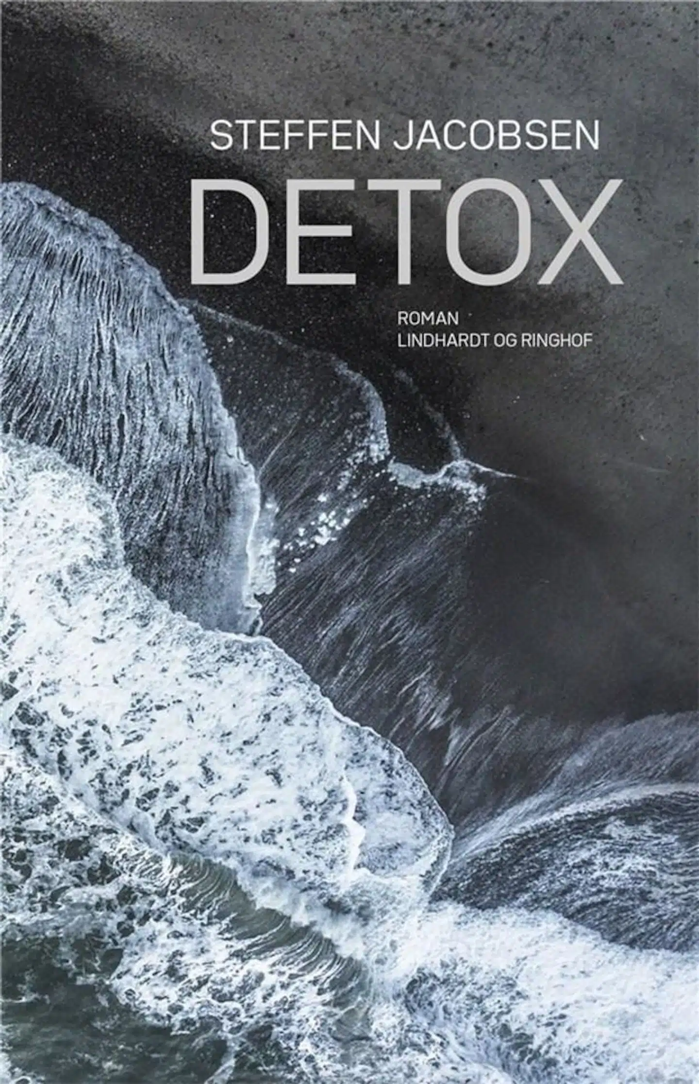Omslag af bogen »Detox«. Forlag: Lindhardt og Ringhof