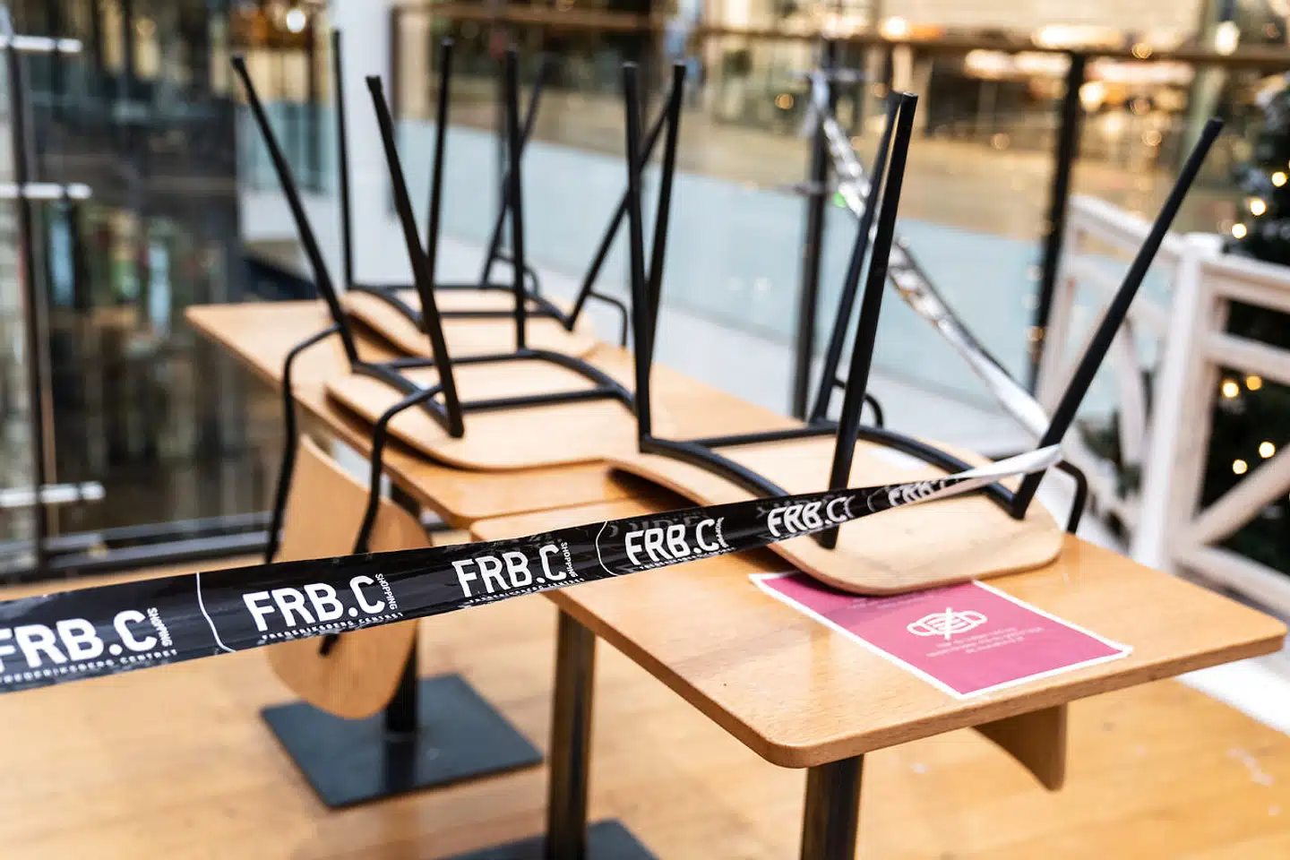 Regeringen har forlænget restriktionerne, og storcentre som eksempelvis Frederiksberg Centret på billedet vil være lukket ned frem til 7. februar. Det gør en svær start på året for den danske økonomi endnu værre.