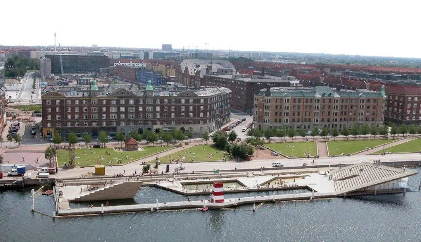 En illustration af det kommende havnebad fra arkitektfirmaet BIG. Står det til Københavns Kommunes Teknik- og Miljøforvaltning, skal projektet skrottes.