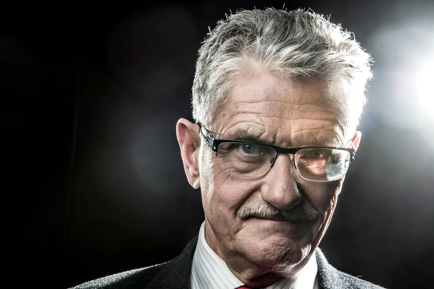 »Lykketoft evnede ikke den mindste anerkendelse af en politisk kollega, hvis aftryk på Danmark er markante i forbedret velfærd. Ikke et ord om Løkkes bidrag til kortere ventelister til sygehusene, hans håndtering af finanskrisen eller solide polstring af dansk økonomi,« skriver Eva Kjer Hansen og Morten Flindt.