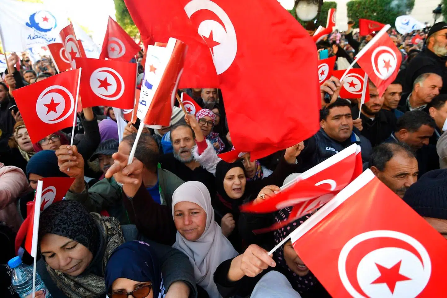 »Det er risikabelt at bygge en udenrigspolitik på et tættere samarbejde med de autoritære styrer, der fortsat dominerer regionen. De nuværende herskere sidder grundlæggende svagt og savner legitimitet,« skriver Marc Schade-Poulsen.