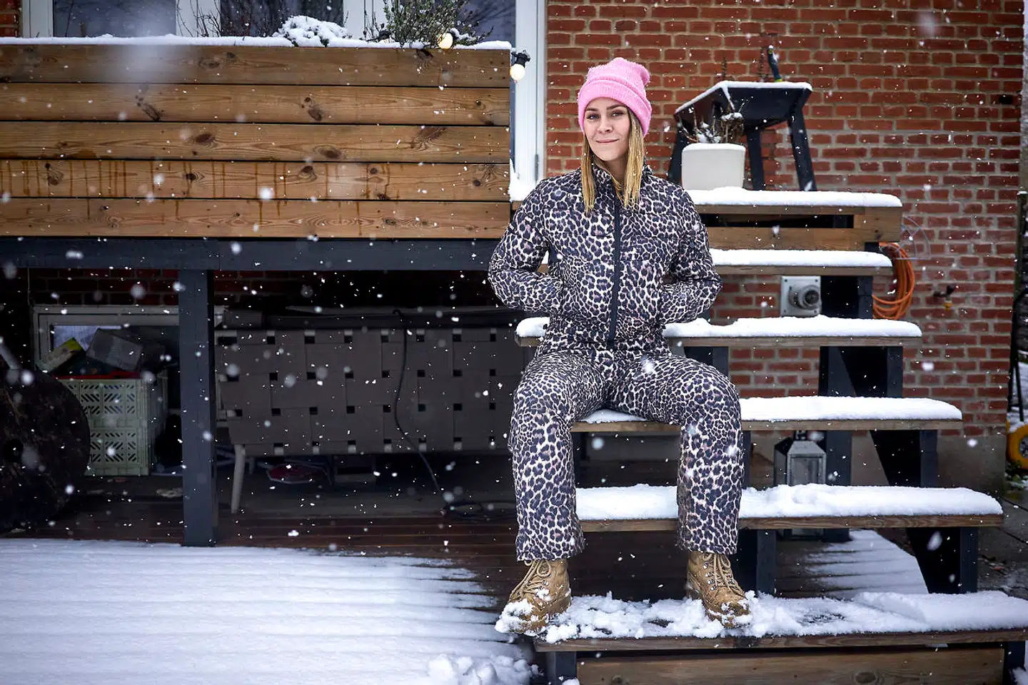 »Jeg er sgu nok bare blevet lidt træt af mig selv og trænger til at smide min energi over nye ting på nye måder og til at beskæftige mig med noget, der ikke har mig selv som omdrejningspunkt. Det er måske i virkeligheden meget sundt,« siger Mette Marie Lei Lange, som har besluttet at lukke sin populære blog. Dermed bliver hun en af de første store influencere herhjemme, som siger farvel og tak til den platform, der hjalp hende i gang med at leve af sin tilstedeværelse på sociale medier.