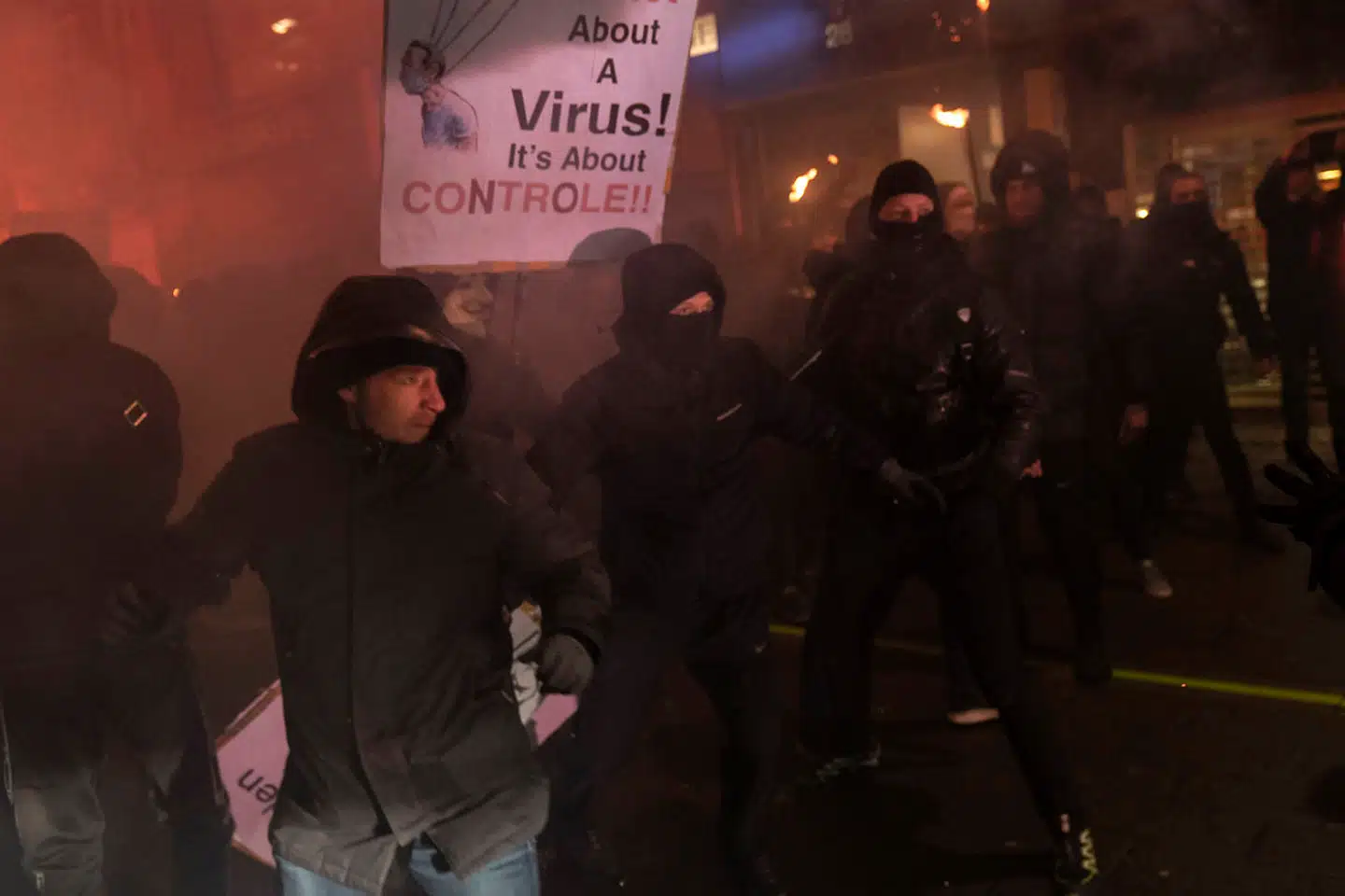 Nogle af demonstranterne var ret vrede over politiets magtanvendelse.