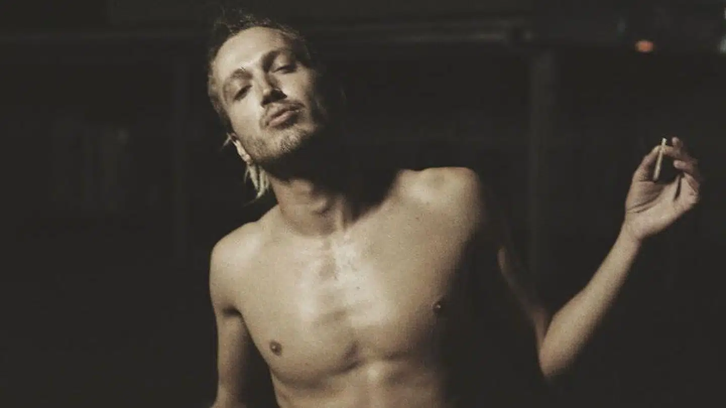 Verden ifølge Skyggebjerg er ikke noget rart sted, og et stykke af vejen er man som læser parat til at godtage desillusionen.