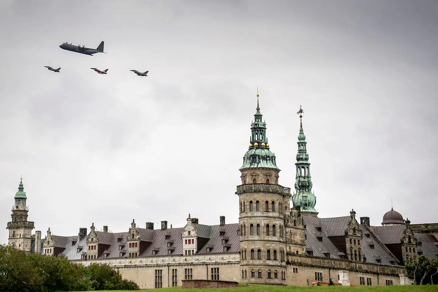 Kronborg, der ligger i Helsingør, har årligt over 300.000 besøgende gæster, hvoraf størstedelen af dem kommer fra udlandet. Kronborg er en af de syv danske destinationer, der er at finde på UNESCOs verdensarvsliste.