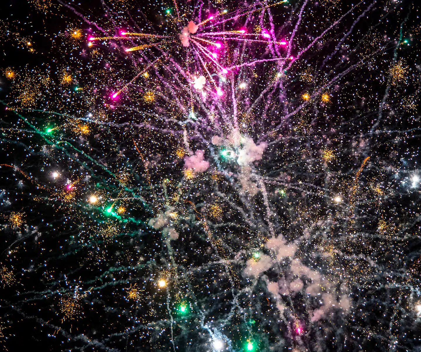 Farvel til et turbulent 2020, der blandt andet bød på coronavirus, #metoo, mink og amerikansk præsidentvalg.