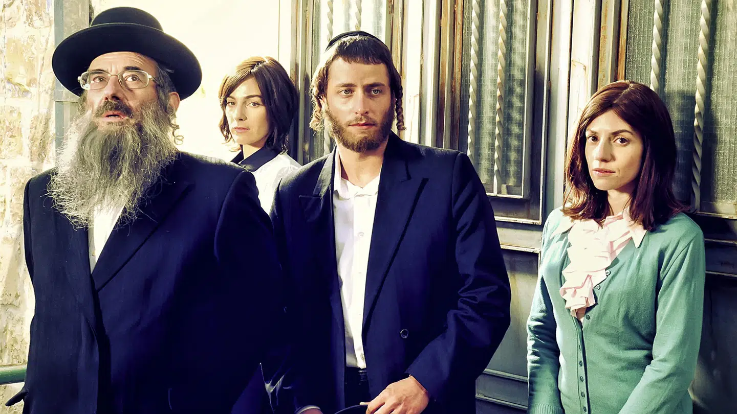 Et udpluk af karaktererne i »Shtisel«: Familiepatriarken Shulem Shtisel (Dov Glickman), Aliza Gvili (Orly Silbersatz), sønnen Akiva (Michael Aloni) og Giti Weiss (Neta Riskin).