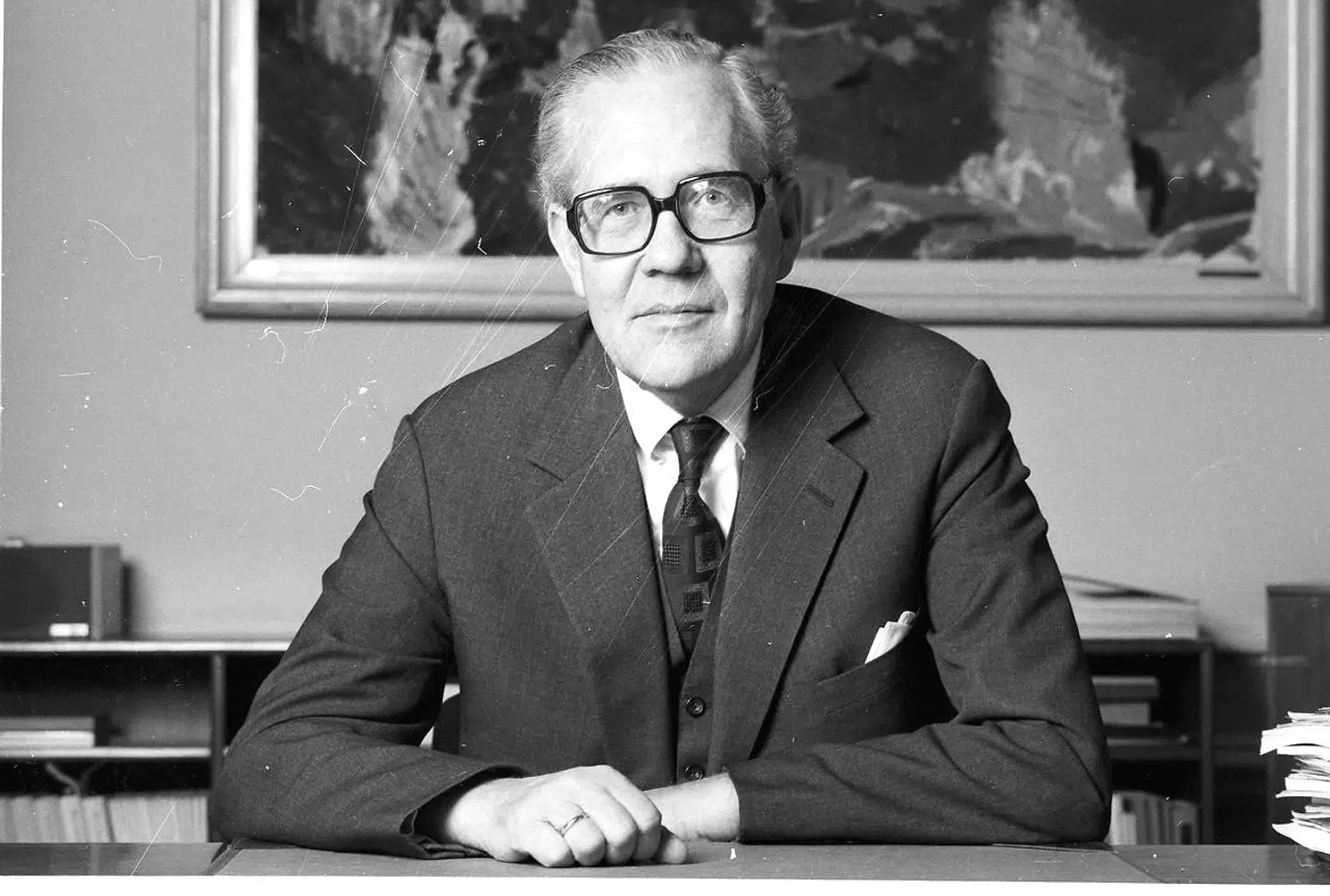 Poul Hartling (V) var cand.theol. og statsminister fra 1973-1975.