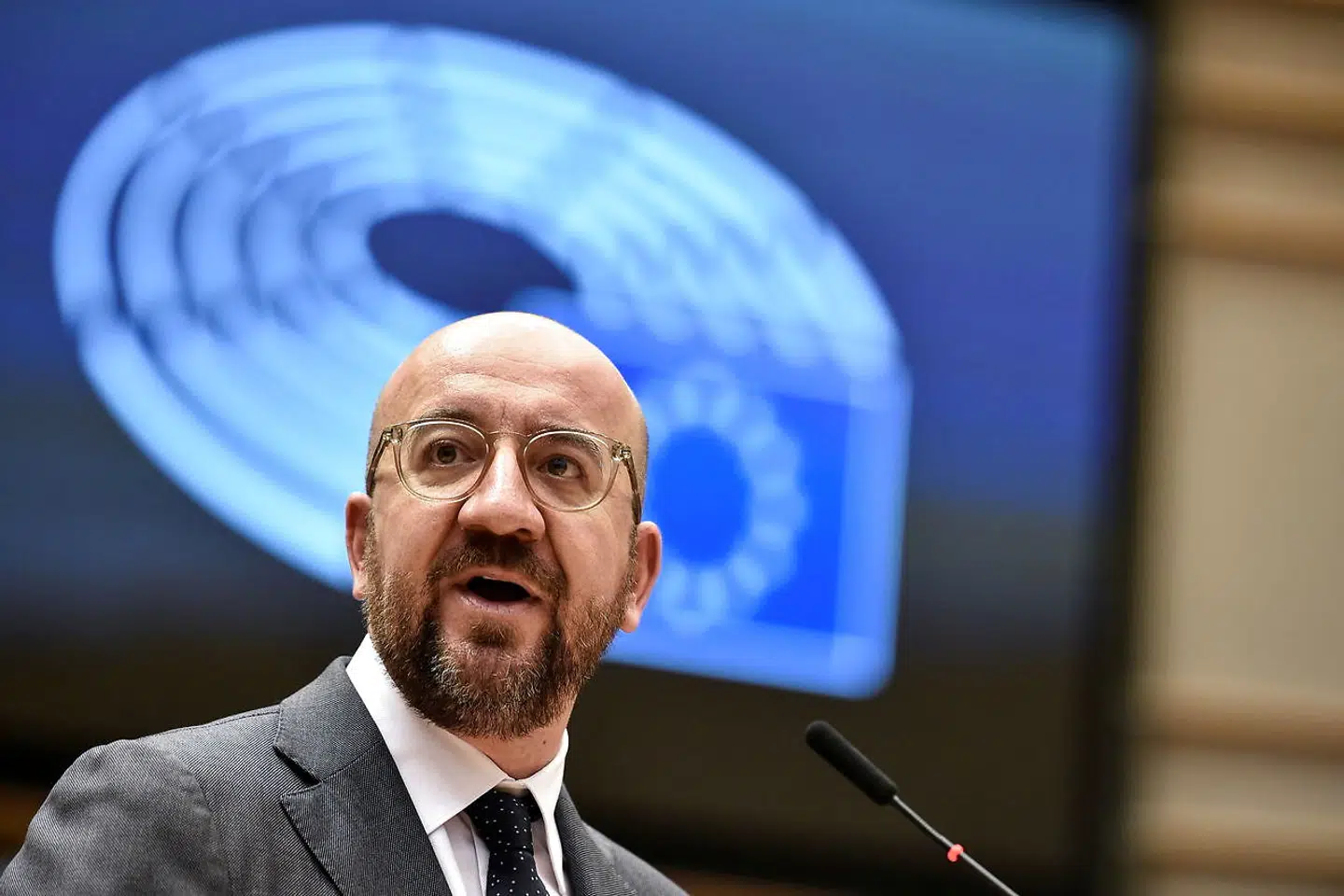 Arkivfoto. Repræsentanter fra EU's medlemslande indkalder til hastemøde om en ny simtsom virusvariant i Storbritannien. På billedet ses EU-præsident Charles Michel.
