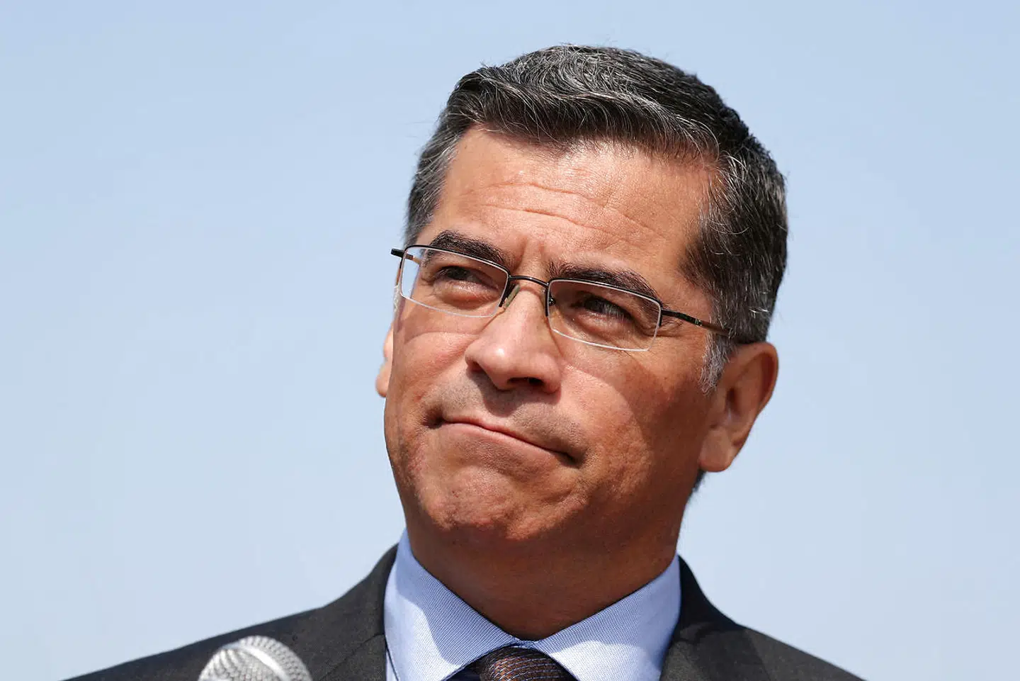 Xavier Becerra står til at blive ny sundhedsminister. Han vil komme til at arbejde tæt sammen med det hold af eksperter, som Joe Biden også har udpeget til at håndtere coronapandemien.
