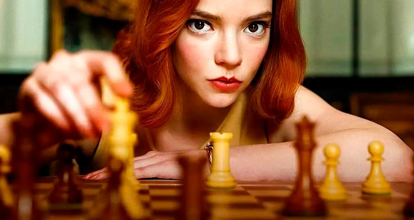 Skakgeniet Beth Harmon spilles i Netflix-serien »The Queen's Gambit« af Anya Taylor-Joy.