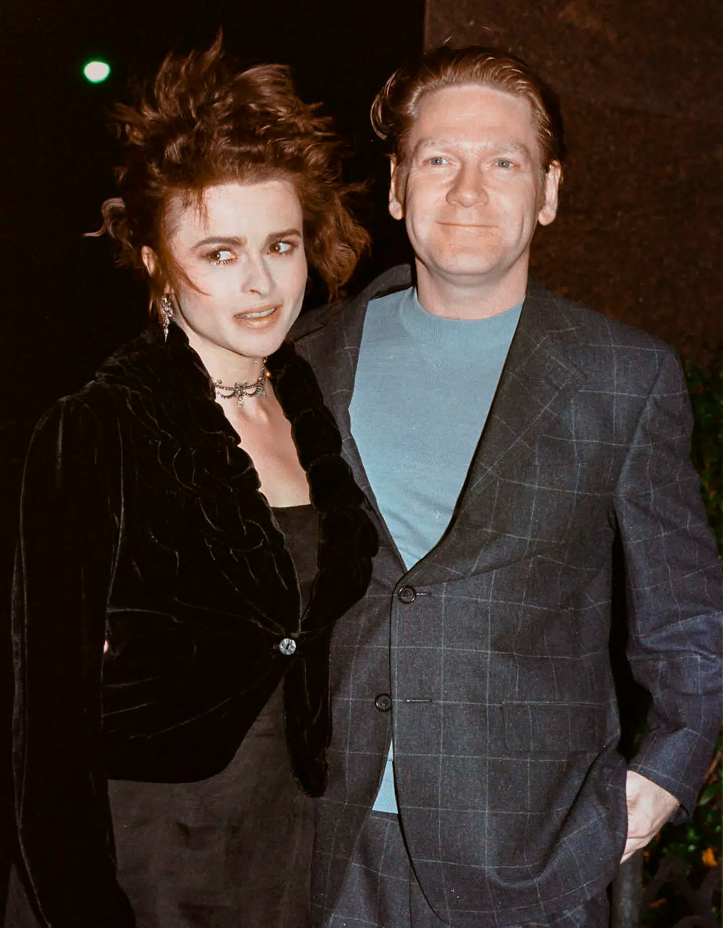 Branagh og Carter var et celebert romantisk par, 90ernes Romeo og Julie, tilsat britisk accent og flagrende hår. De blev fotograferet på diverse røde løbere, indtil forholdet sluttede i 1999. Her er de fotograferet ved en premiere i Los Angeles i 1998.