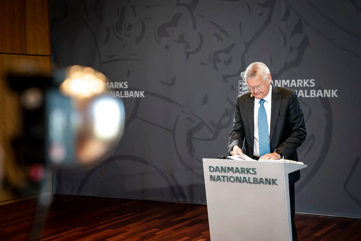 Med nationalbankdirektør Lars Rohde i spidsen kommer Danmarks Nationalbank med en ny spådom for den danske økonomi.