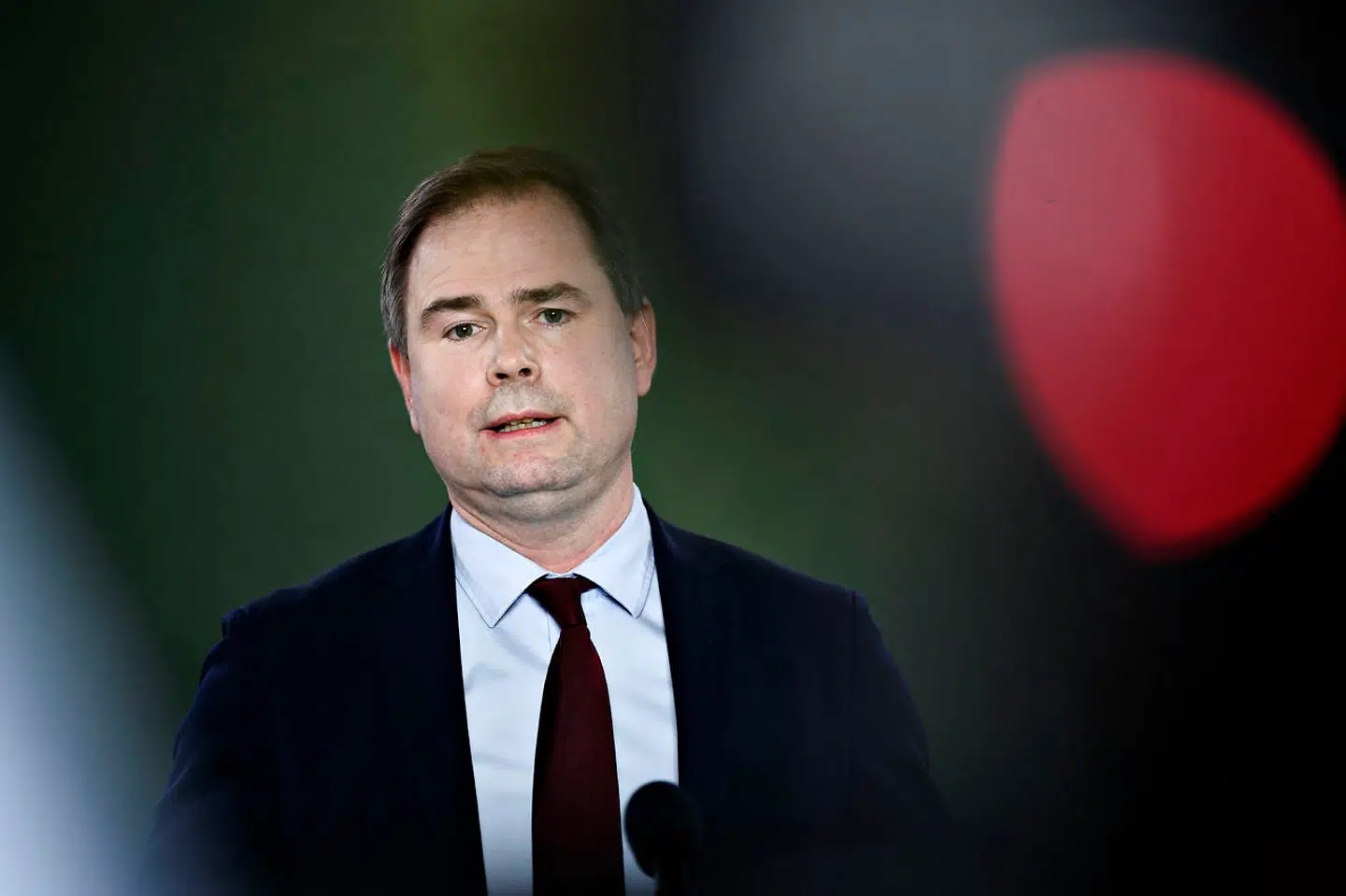 Finansminister Nicolai Wammen (S), da finansministeren præsenterer finanslovsaftale 2021 på et pressemøde sammen med Radikale Venstre, Socialistisk Folkeparti, Enhedslisten og Alternativet i Finansministeriet i København, søndag den 6. december 2020.. (Foto: Philip Davali/Ritzau Scanpix)