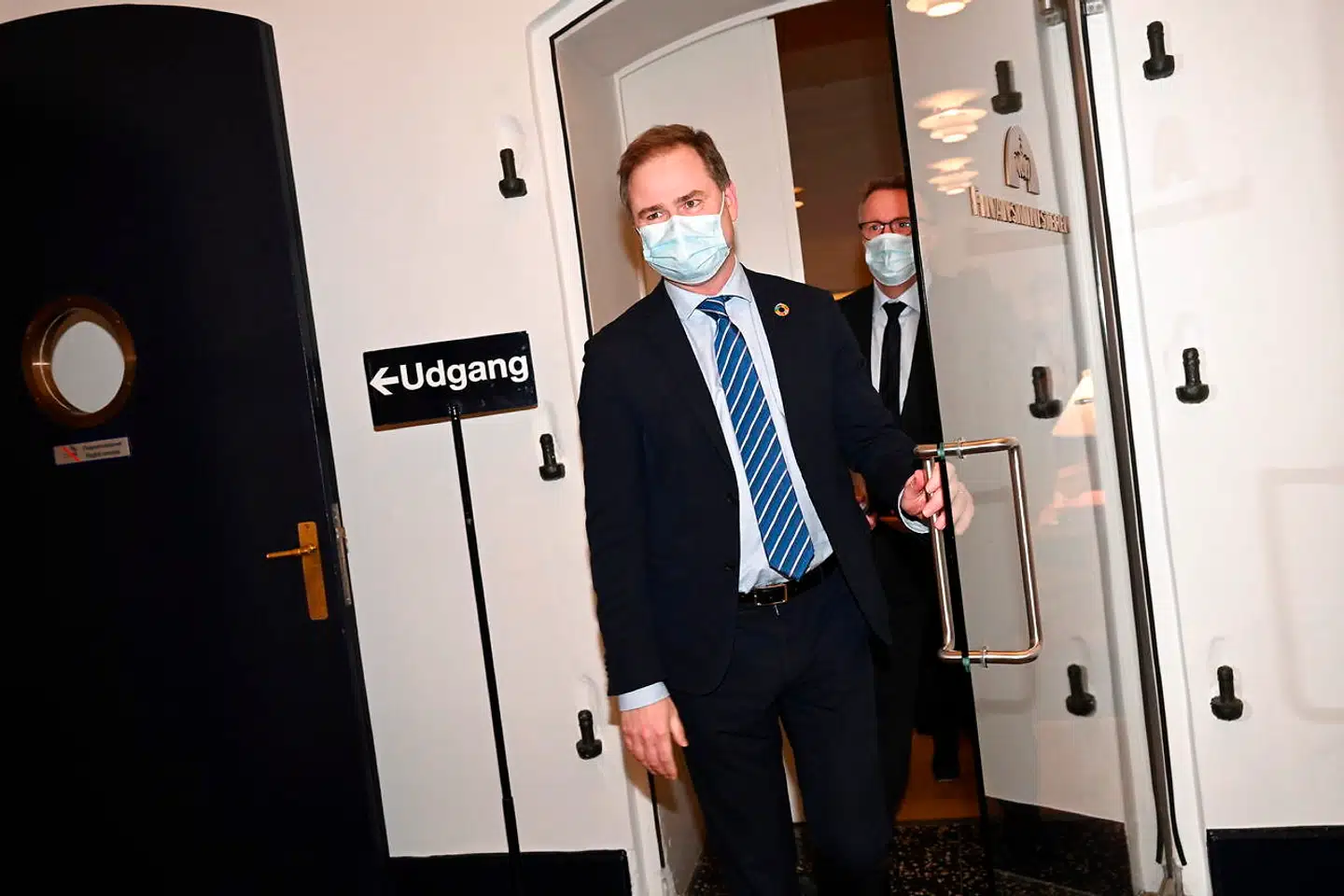 Finansminister Nicolai Wammen (S) og skatteminister Morten Bødskov (S) præsenterer en grøn vejtransportaftale med aftalepartierne ved et pressemøde i Finansministeriet fredag den 4. december 2020.