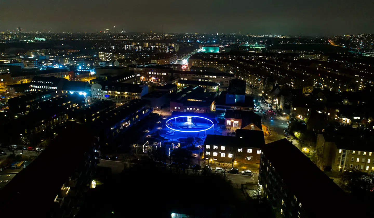 Dronefoto af det nye torv på Smedetoften i Nordvestkvarteret i København.