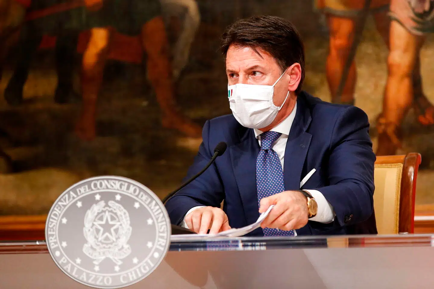 Fra 21. december til 6. januar bliver rejser mellem Italiens 20 regioner forbudt, medmindre man skal på arbejde eller har et helbredsmæssigt ærinde. På billedet ses Italiens premierminister Giuseppe Conte.