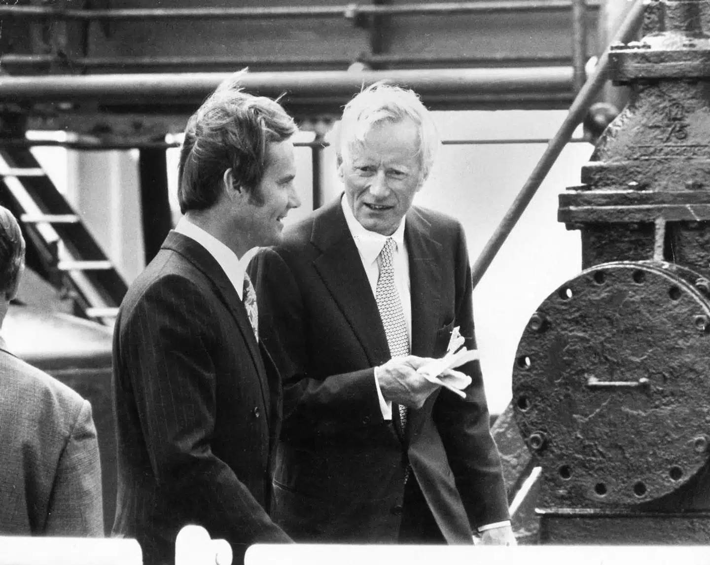 Prins Henrik og skibsreder Mærsk Mc-Kinney Møller ved åbningen af den danske nordsøolie.