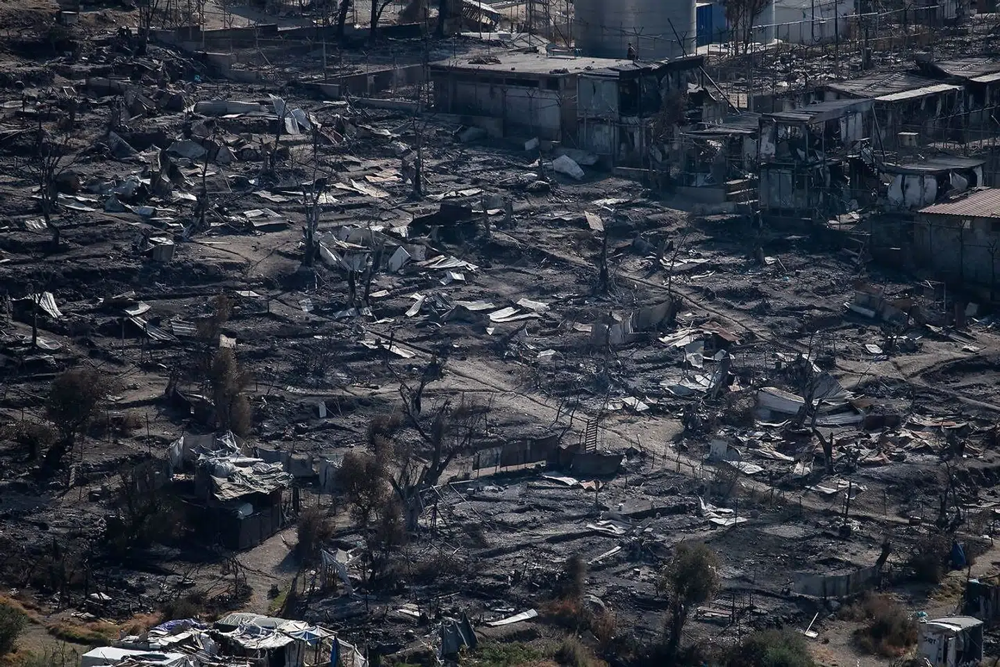 Den altødelæggende brand i Moria-lejren efterlod omkring 12.000 migranter hjemløse og jævnede flygtningelejren med jorden.