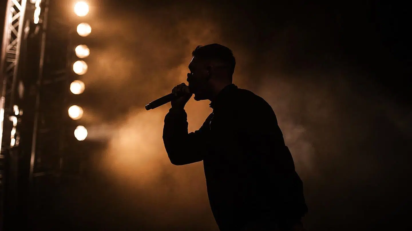 Gilli, her fotograferet i 2017 på Skanderborg Festival, er den mest aflyttede danske kunstner på Spotify i 2020.