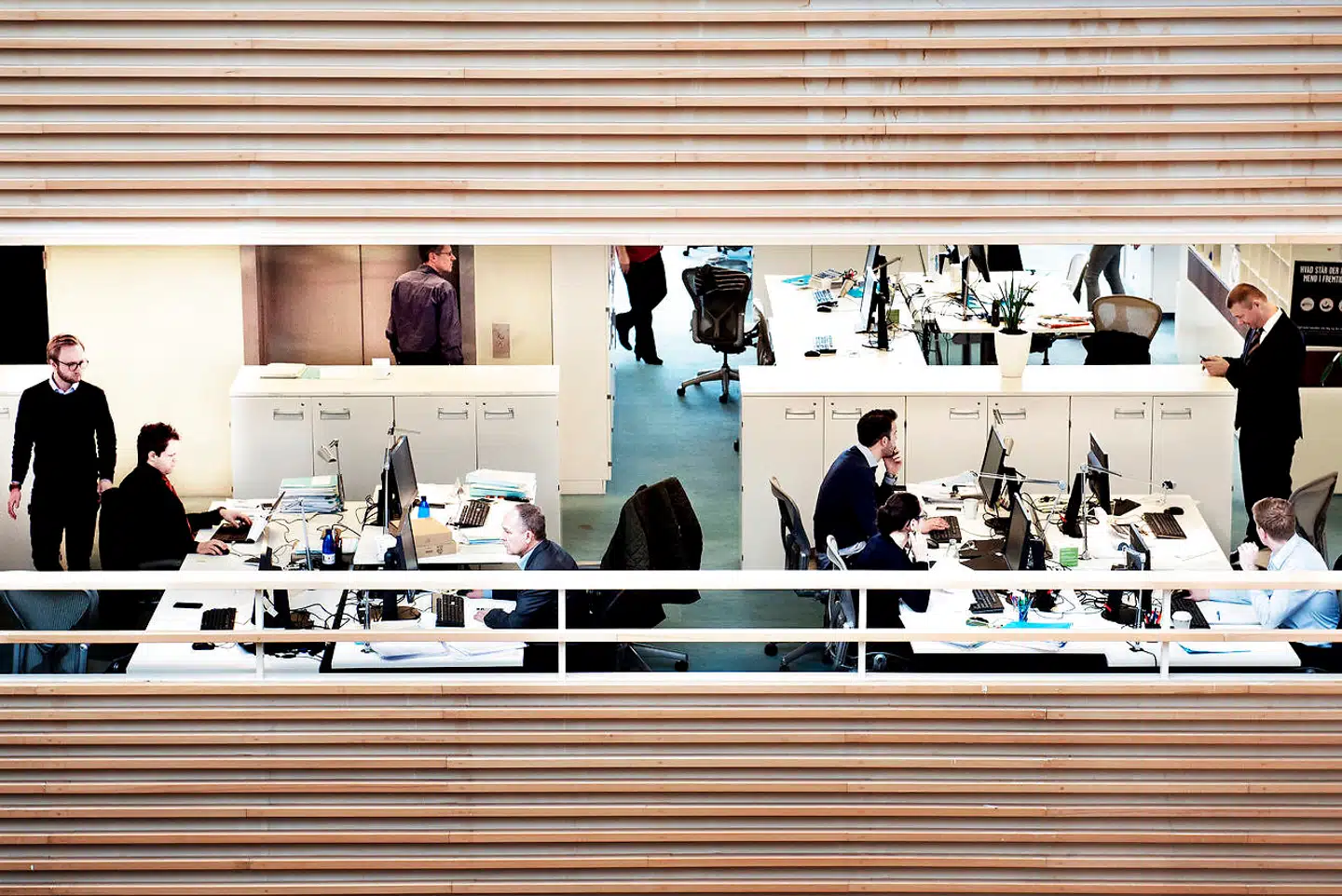 »Tak er gratis. Aflys den traditionelle julefrokost og erstat den med andre måder at takke og komme hinanden ved,« skriver ledelsesrådgiver og forfatter Christian Ørsted.