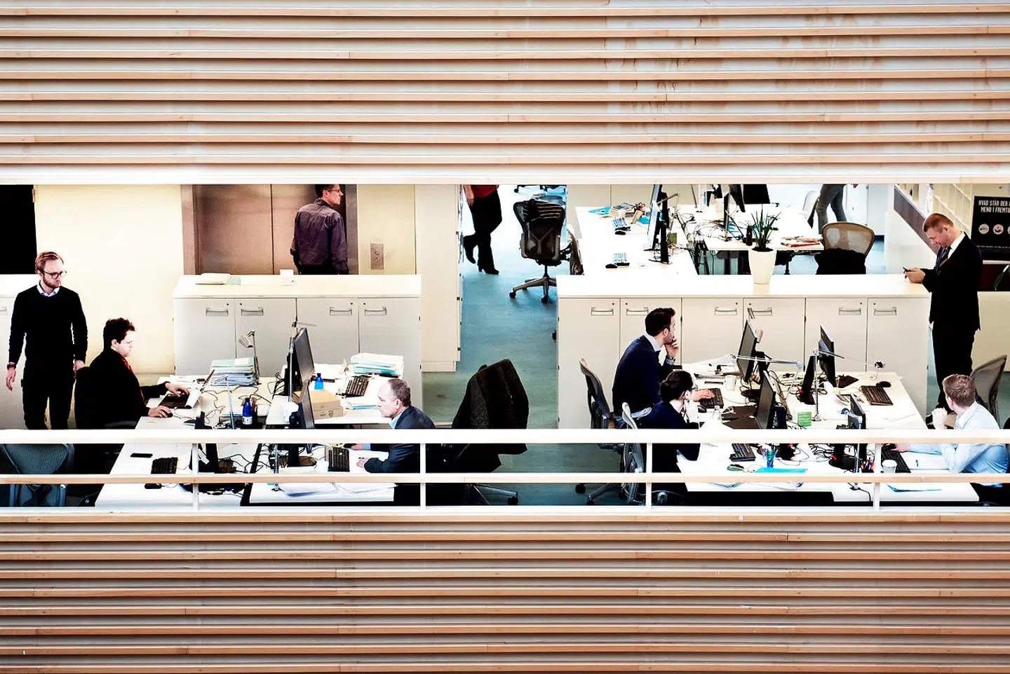 »Tak er gratis. Aflys den traditionelle julefrokost og erstat den med andre måder at takke og komme hinanden ved,« skriver ledelsesrådgiver og forfatter Christian Ørsted.