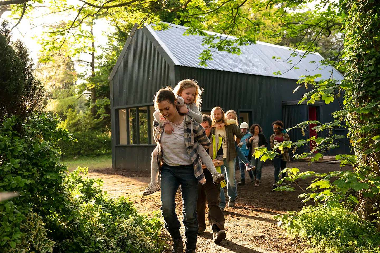 »Herself« handler om hustruvold og er således vældigt aktuel i en tid, hvor coronaisolation har fået vold mod kvinder og børn til at stige.