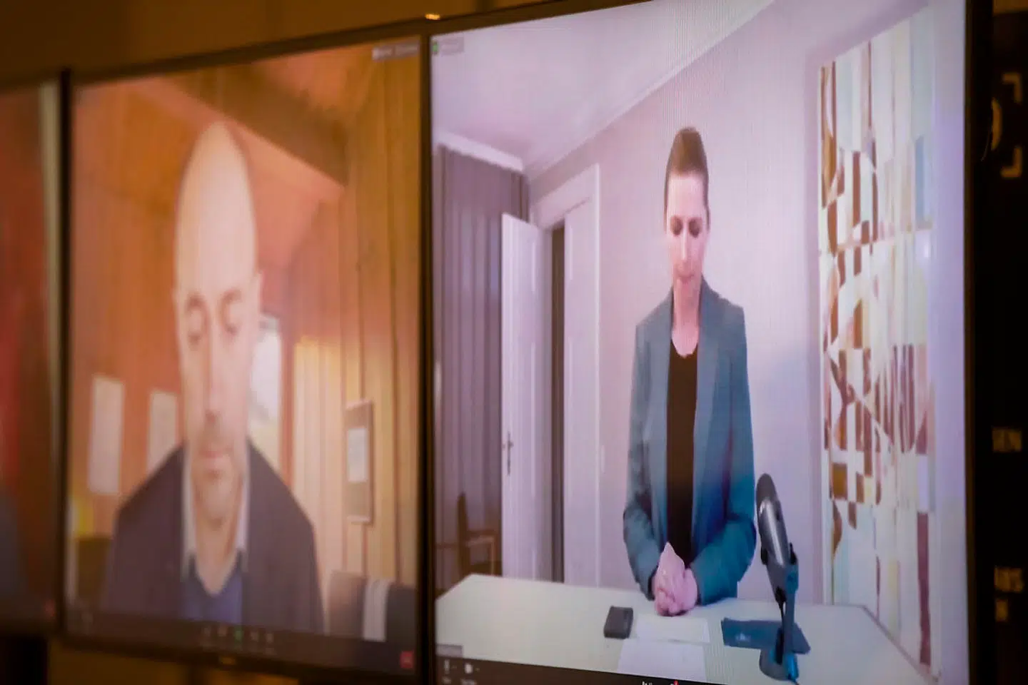 Statsminister Mette Frederiksen (S) under et virtuelt pressemøde, hvor statsministeriet giver status på situationen med COVID-19-smitte i mink. Her giver hun beskeden om, at alle mink skal aflives.