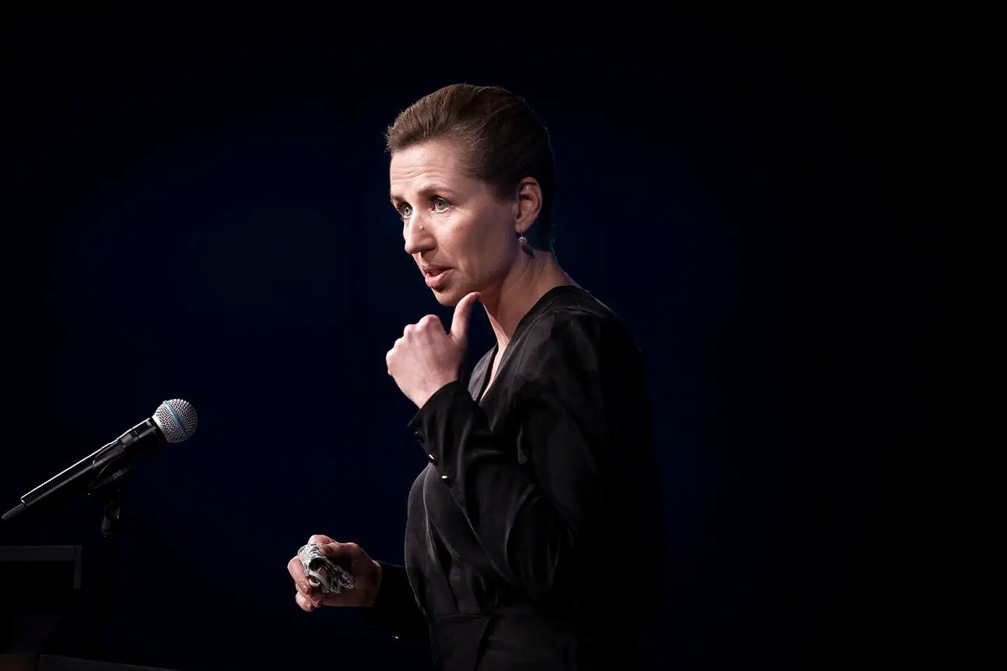 ARKIVFOTO: Forløbet om, hvem der vidste hvad hvornår, har sendt Mogens Jensen og til dels statsminister Mette Frederiksen (S) ud i et stormvejr.