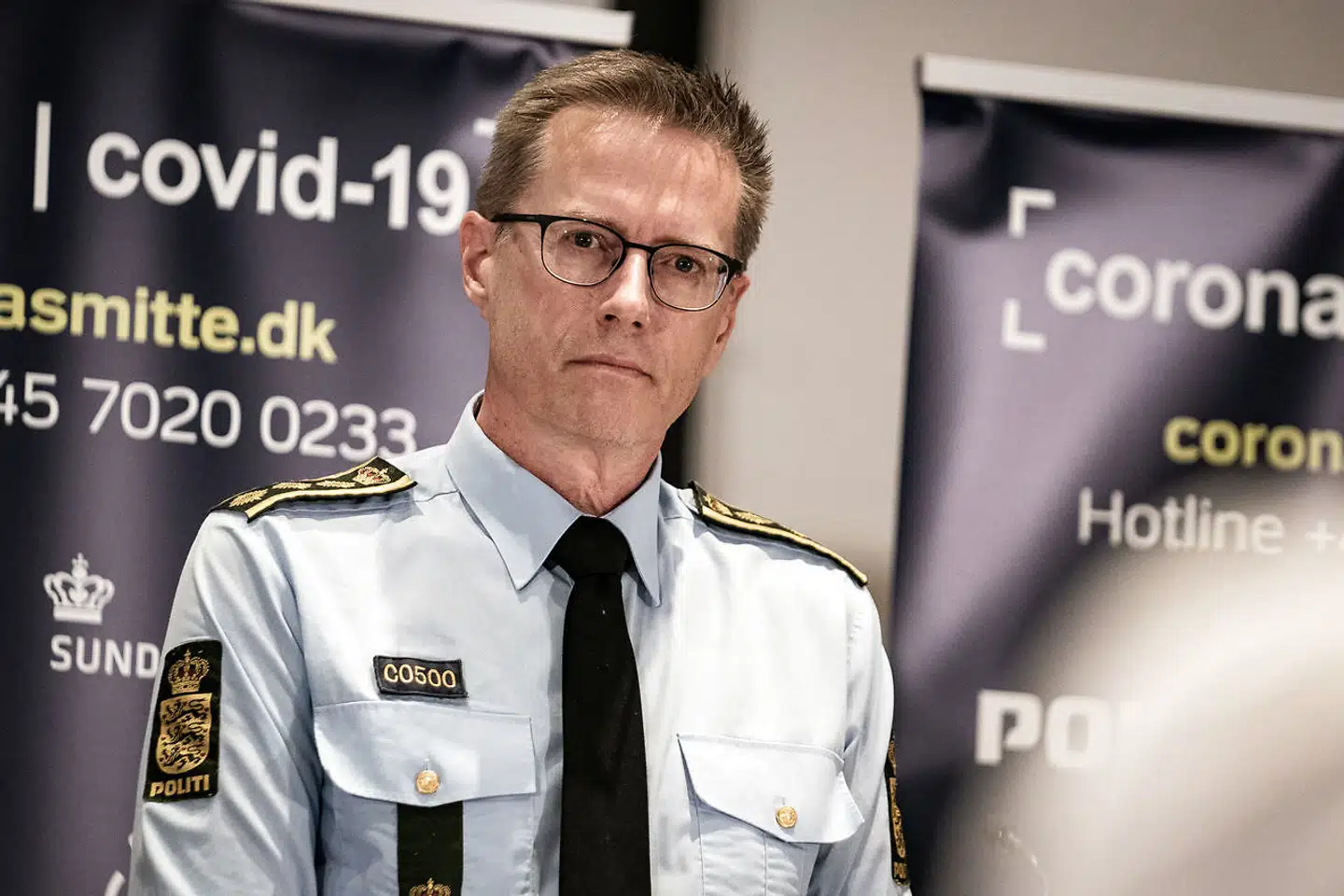 Torsdag undskyldte rigspolitichef Thorkild Fogde, at politiet havde bedt minkavlere aflive deres dyr, uden at der var lovhjemmel til det. Nu siger han, at han ikke kendte til de ulovlige talepapirer.