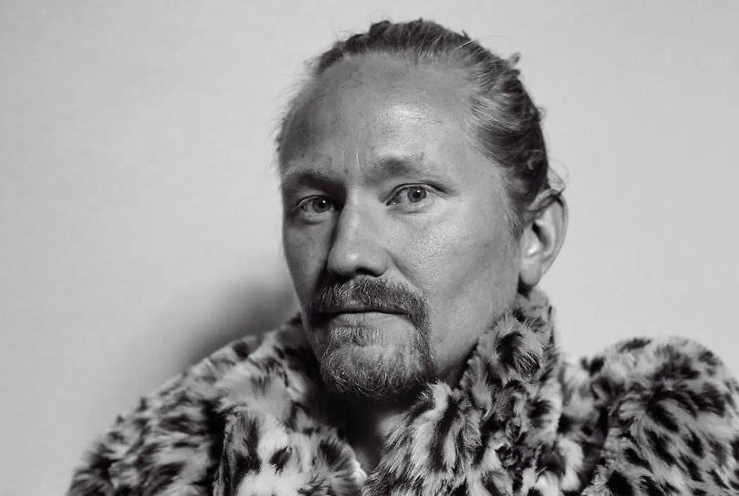 Nicolaj Reffstrup er direktør hos tøjfirmaet Ganni. Han vil gerne være grøn, men kunderne vil ikke betale.