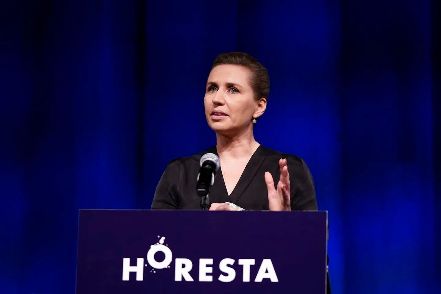 Statsminister Mette Frederiksen (S) talte torsdag til 450 topchefer på Horesta-konferencen »The Next Normal«, hvor »gå-ud«-branchen kunne udveksle erfaringer efter ni hårde måneder.