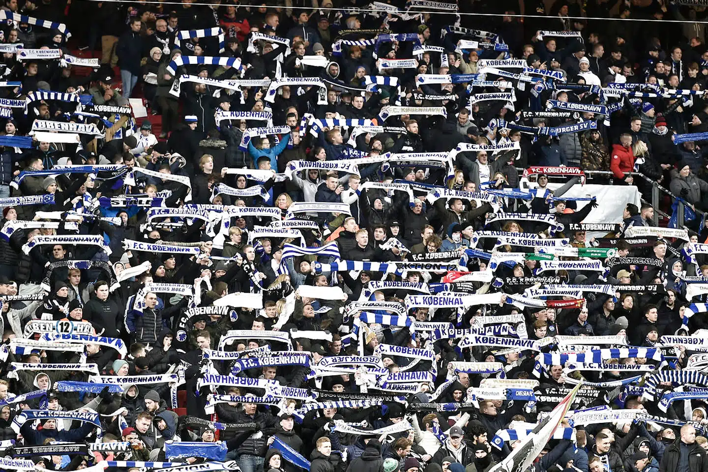 Parken afviser, at en kommende kapitalforhøjelse skulle være på tale. Det står dog klart, at Parken er særdeles hårdt ramt af coronakrisen.