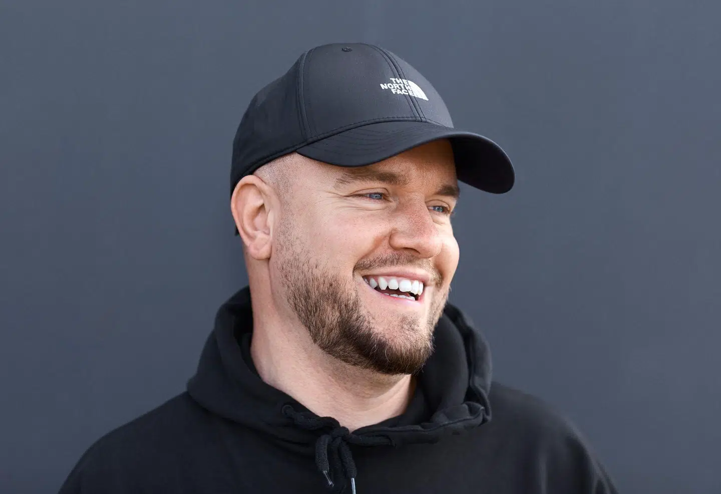 »Jeg er ligesom en stor TV-kanal i forhold til, hvor mange følgere, jeg har. Jeg er chefredaktør, udgiver og redaktionschef. Jeg har et kæmpe ansvar,« siger Anders Hemmingsen.