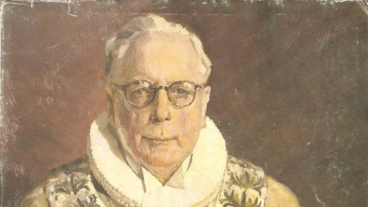 Bskop Hans Fuglsang-Damgaard, malet af Mary E. Havning i 1953. Hænger i Vor Frue Kirke.
