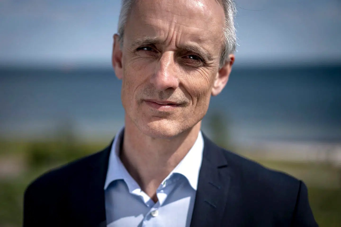 Mere hjemmearbejde vil have store samfundsøkonomiske gevinster. Det mener Deloittes administrerende direktør i Norden, Anders Dons, som samtidig er bekymret for, at muligheden for hjemmearbejde ikke kommer alle samfundsgrupper til gode.