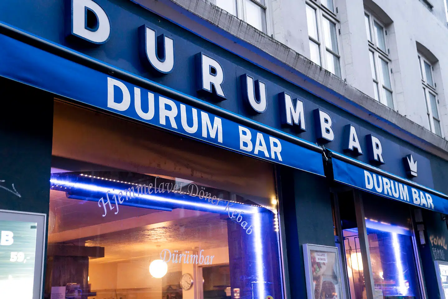 Durum Bar midt i kebabbæltet, a.k.a. Nørrebrogade, hvor man uden sammenligning finder landets højeste koncentration af roterende kød.