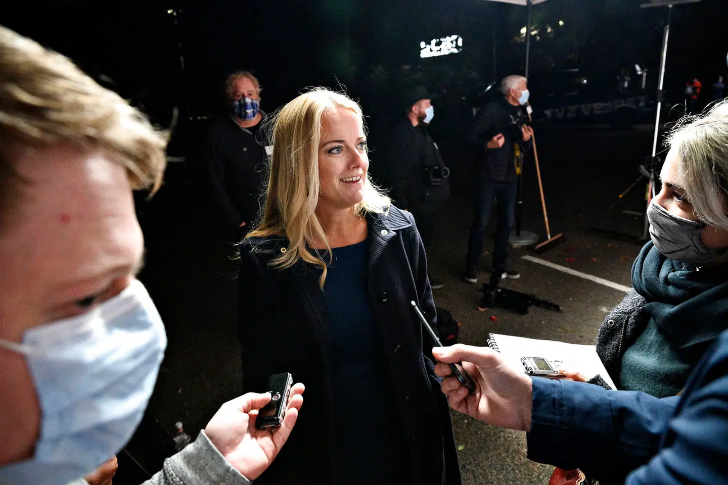 Ønsket fra Nye Borgerlige om at bringe annoncer med tegninger af profeten Muhammed nu sker for at vise sympati med den franske skolelærer Samuel Paty.