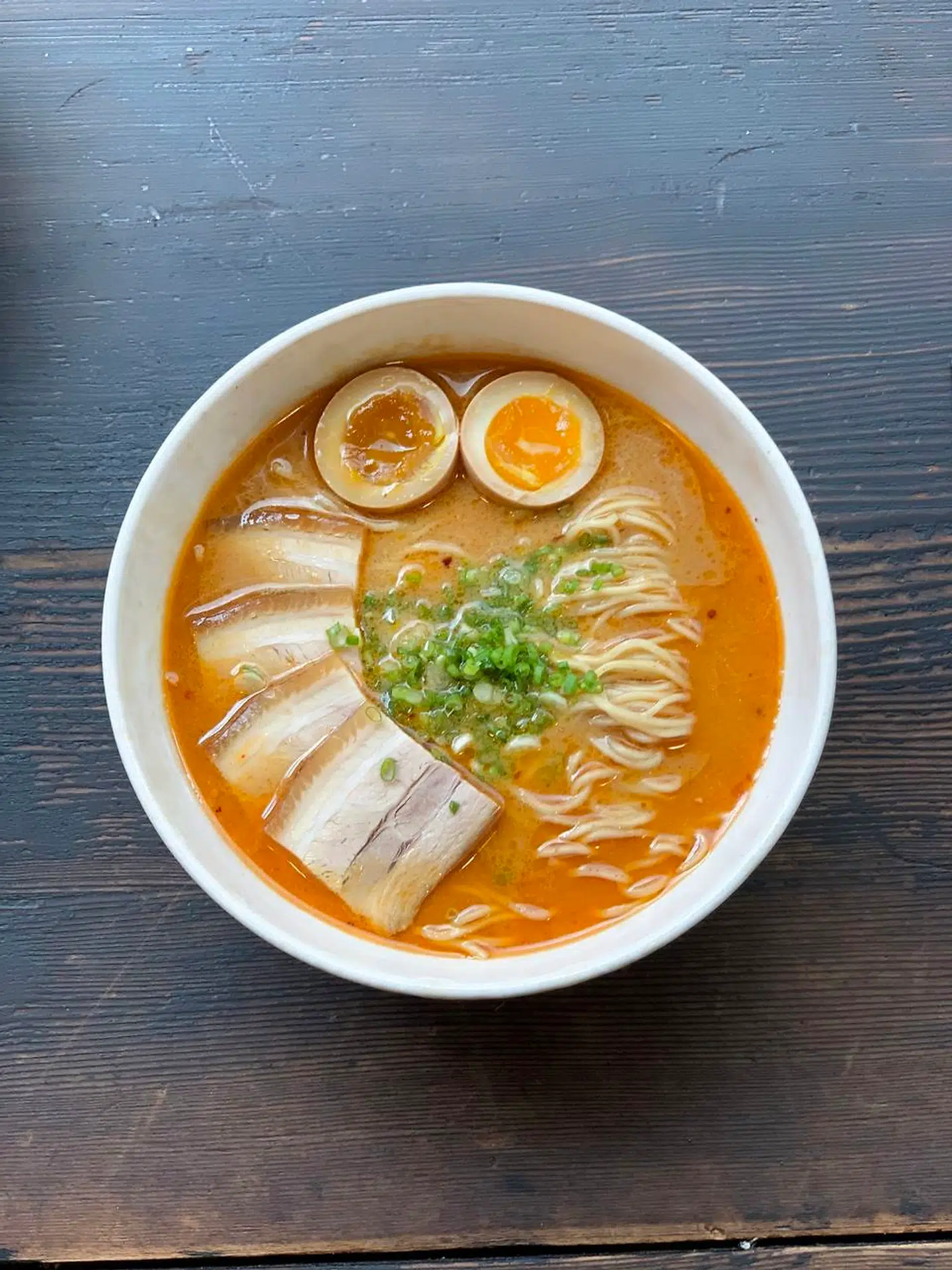Midt i pandemien åbner nyt japansk spisehuse i Carlsberg Byen, hvor man kan få retter som miso ramen.