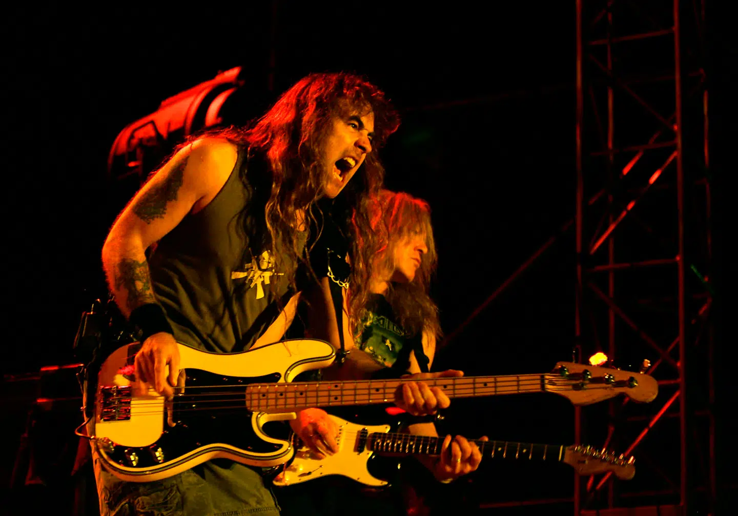 Steve Harris (t.v.) og Janick Gers fra bandet Iron Maiden – heavy metal er bestemt ikke Brian Mikkelsens foretrukne musikalske genre.