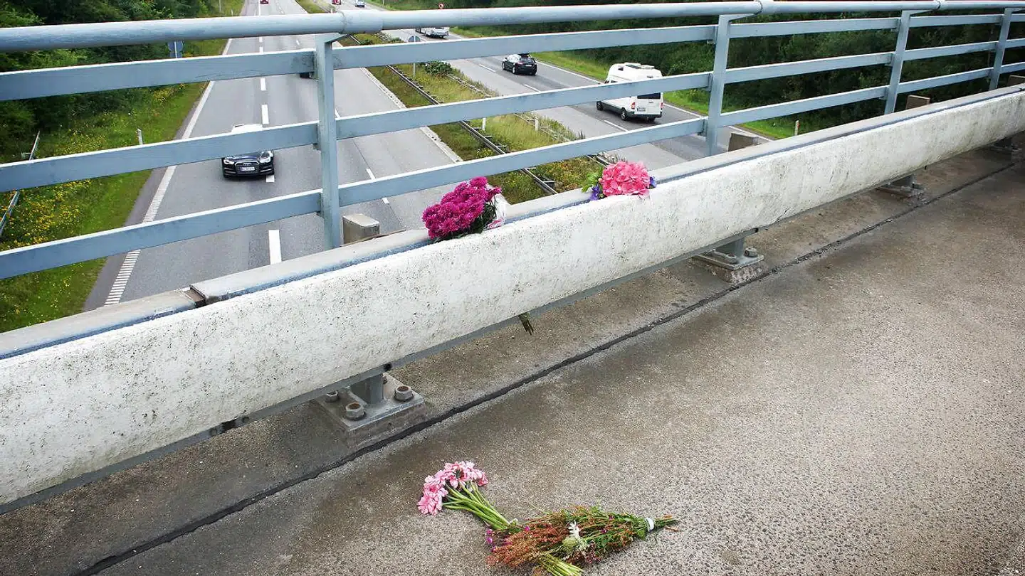 Arkivfoto: Sten kastet fra en motorvejsbro dræbte i 2016 en tysk kvinde og kvæstede hendes mand.