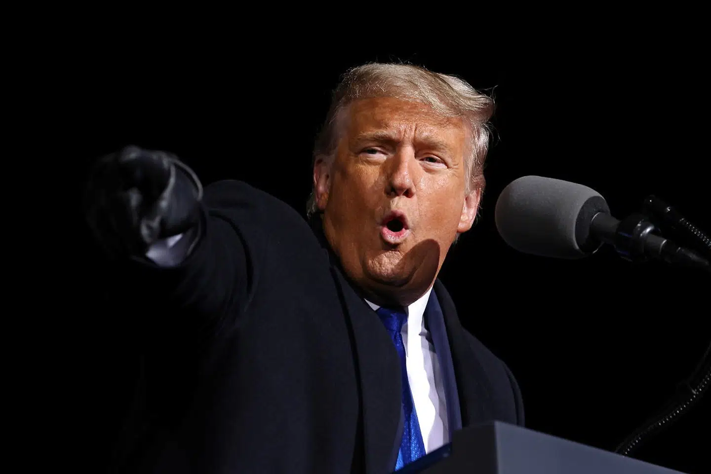 »Hvad er sket med Joe Biden?« lyder det retoriske spørgsmål i en kampagnevideo for Donald Trump, der sår tvivl om Bidens mentale sundhed.