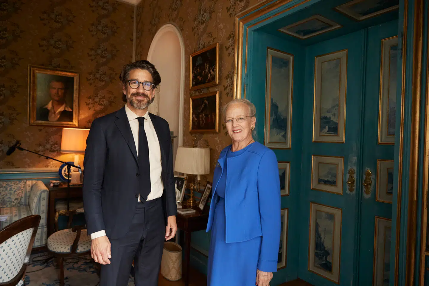 Dronning Margrethe har kastet sig over noget nyt og udgivet sin første podcastserie om kunst. I første episode taler hun med pianist Nikolaj Koppel om den klassiske musik.