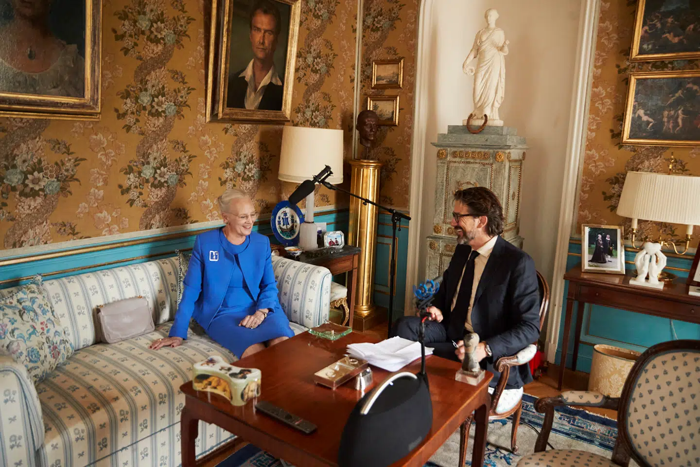 Optagelserne til podcasten »Dronningen og kunsten« er indspillet på Fredensborg Slot, som det fremgår af billedet.