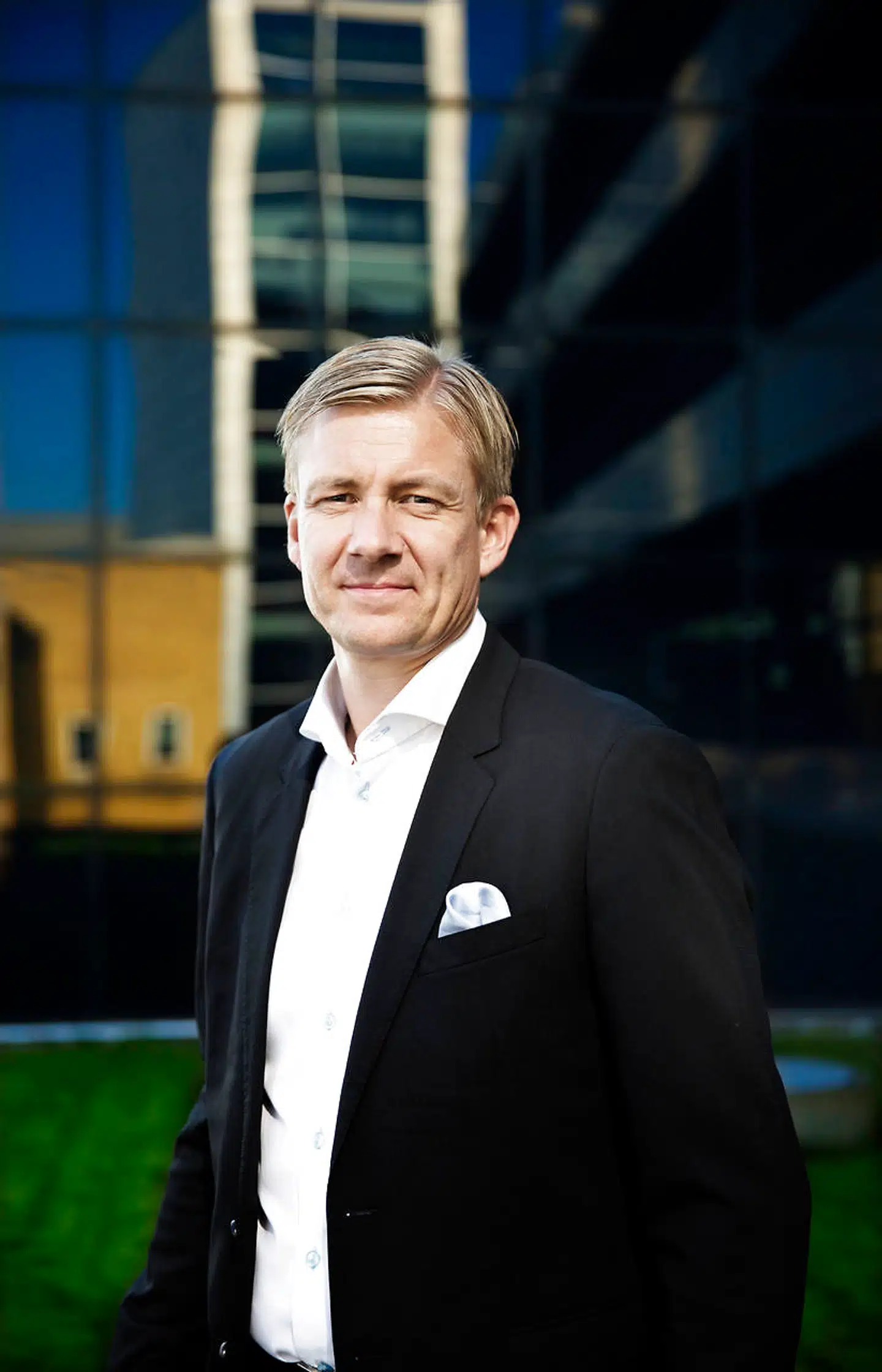 Grundfos' nye topchef, Poul Due Jensen, rykkede i 2015 tættere på rampelyset og ansvaret som øverste chef for salg, markedsføring og service. Det skete med velkæmmet hår og med det uundværlige lommetørklæde i jakkens brystlomme.